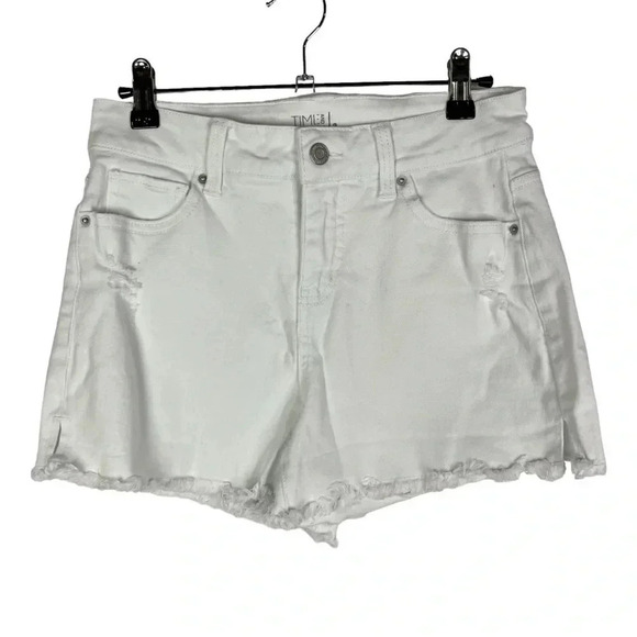 Time and Tru White High Rise Frayed Hem Denim Shorts 2 - Picture 2 of 5